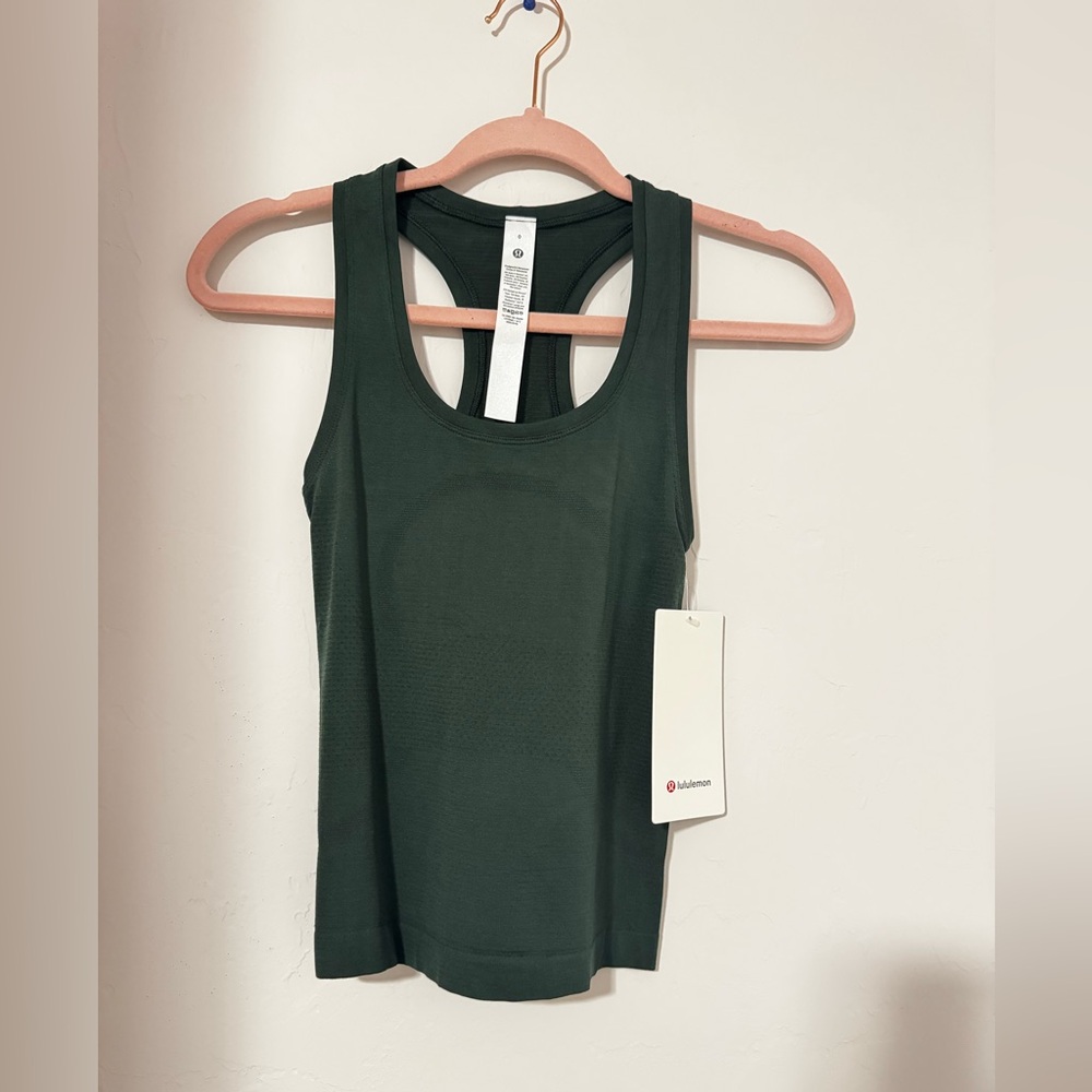 NEW lululemon Swiftly Tech Racerback Tank Size 0 Race Length Legacy Green - Picture 2 of 4